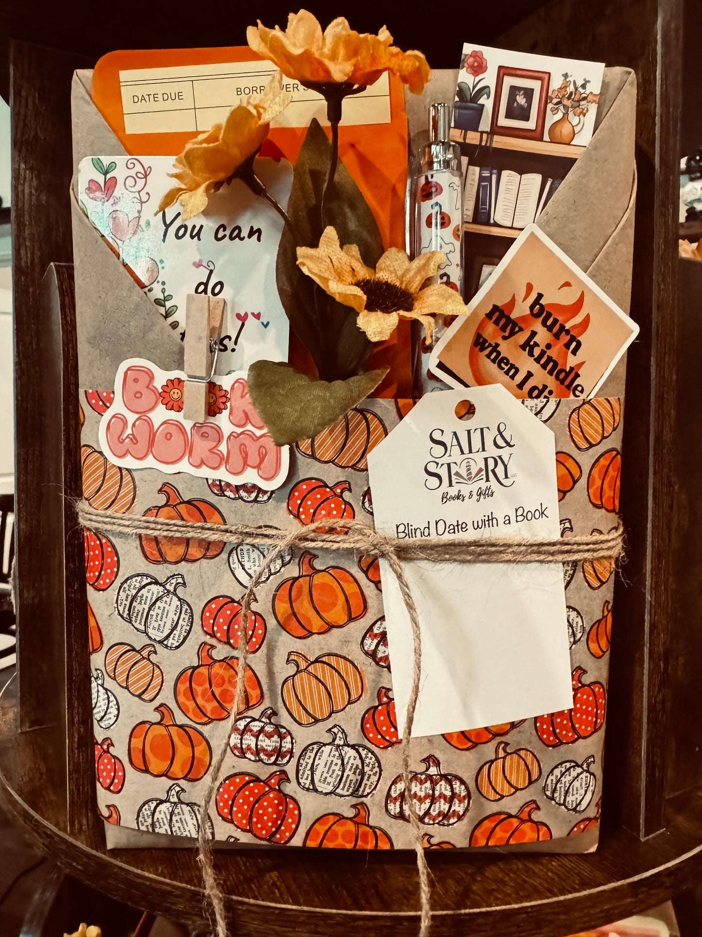 Blind date with a Book Paperback - Seasonal